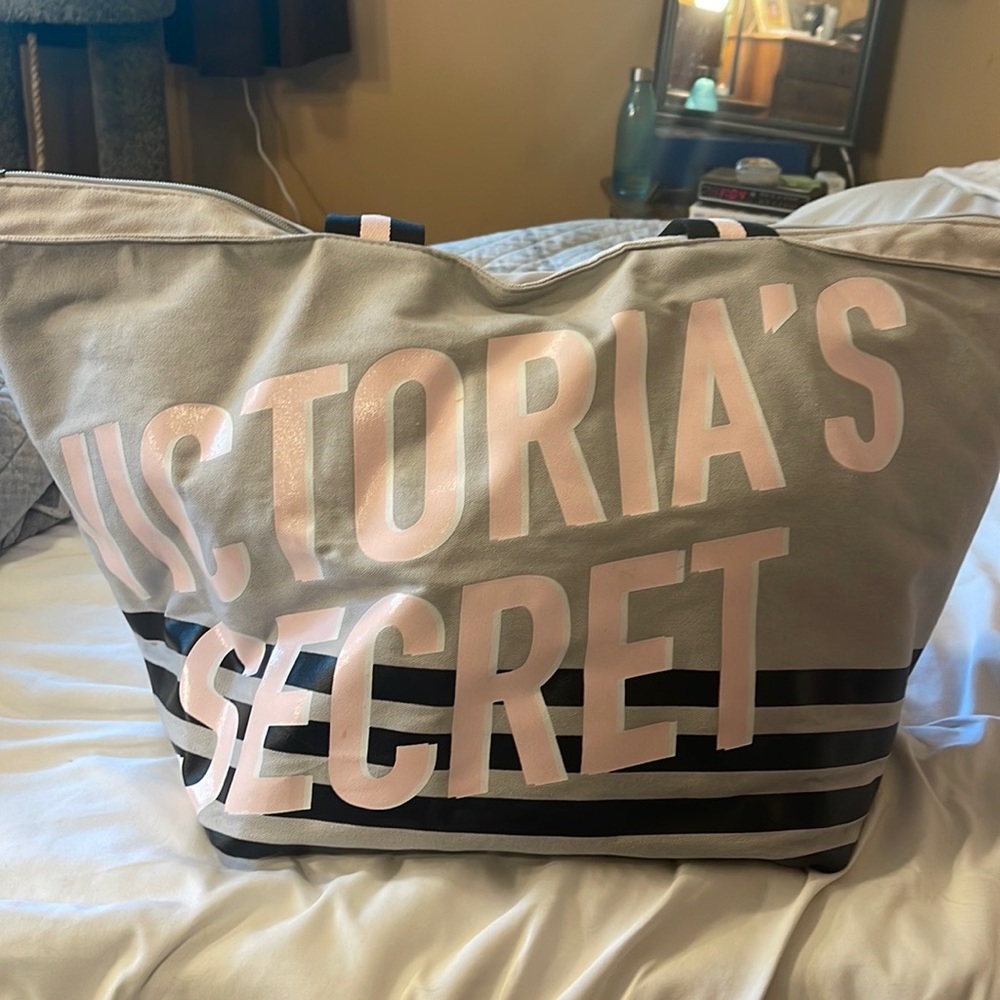 Victoria’s Secret tote bag